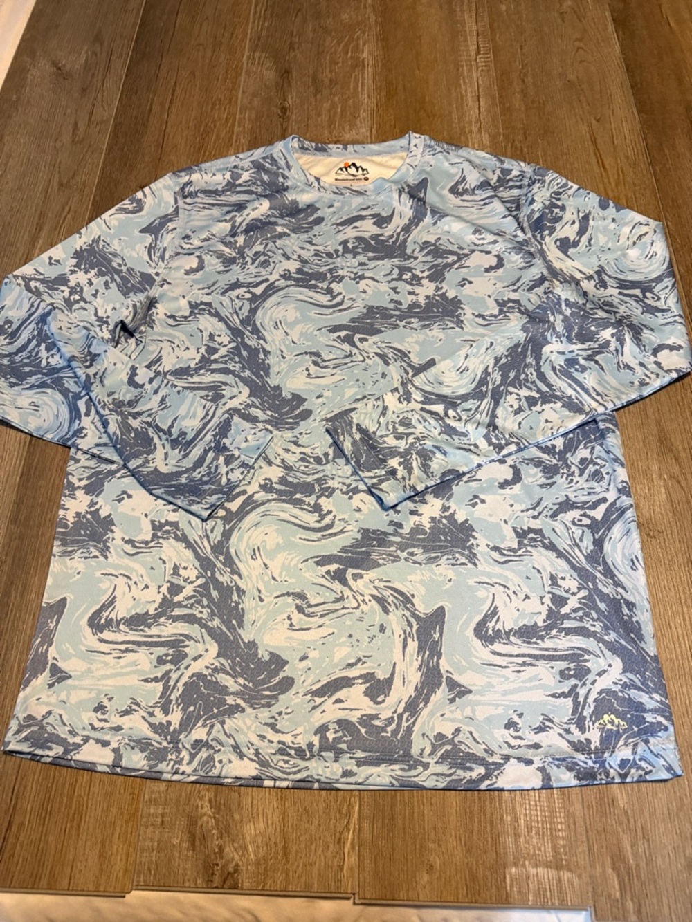 Men's Mountain and Isles Long Sleeve Crewneck Shirt — Light Blue Marble Print